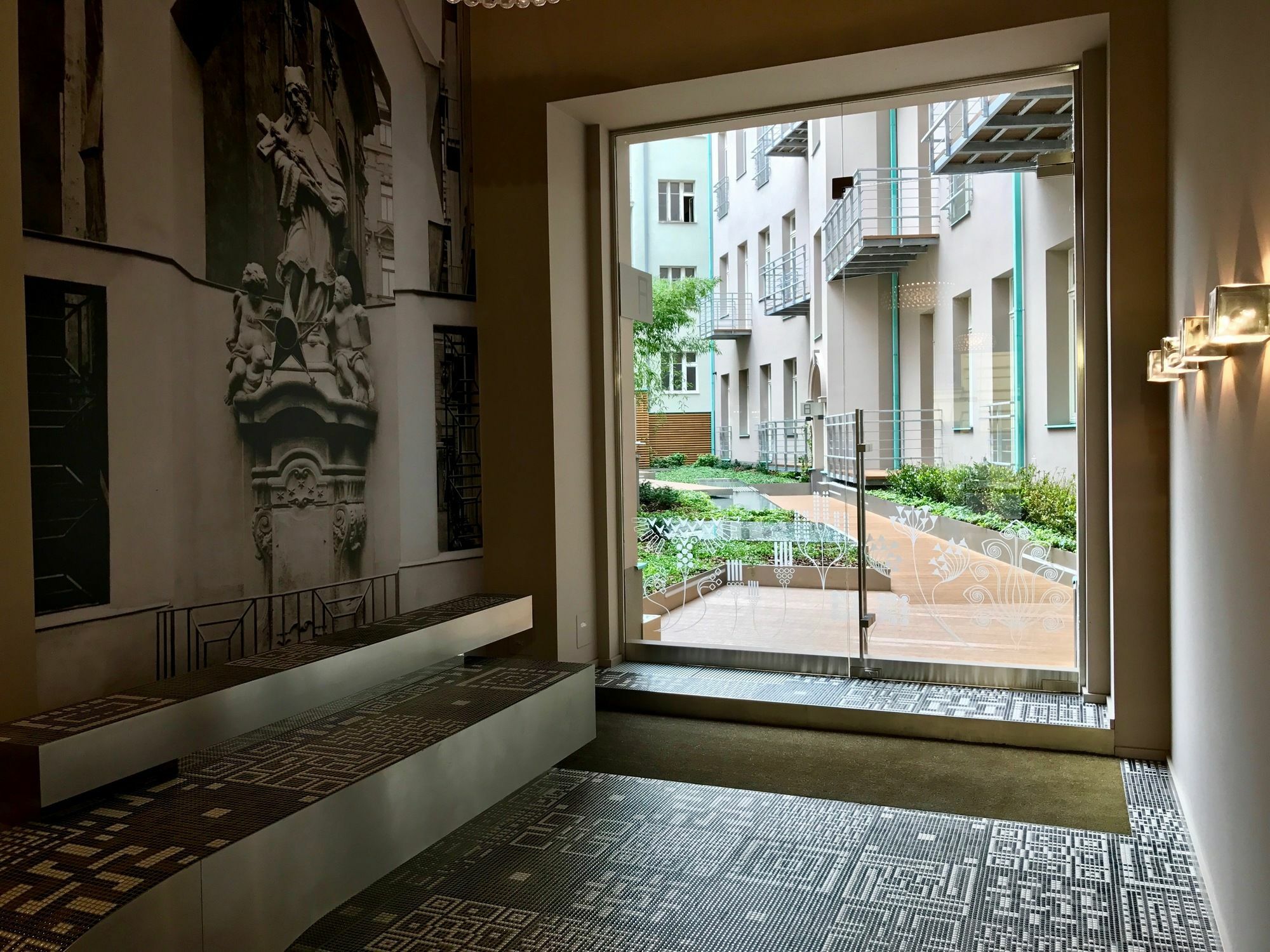 Art Suites Spalena Prague Luaran gambar